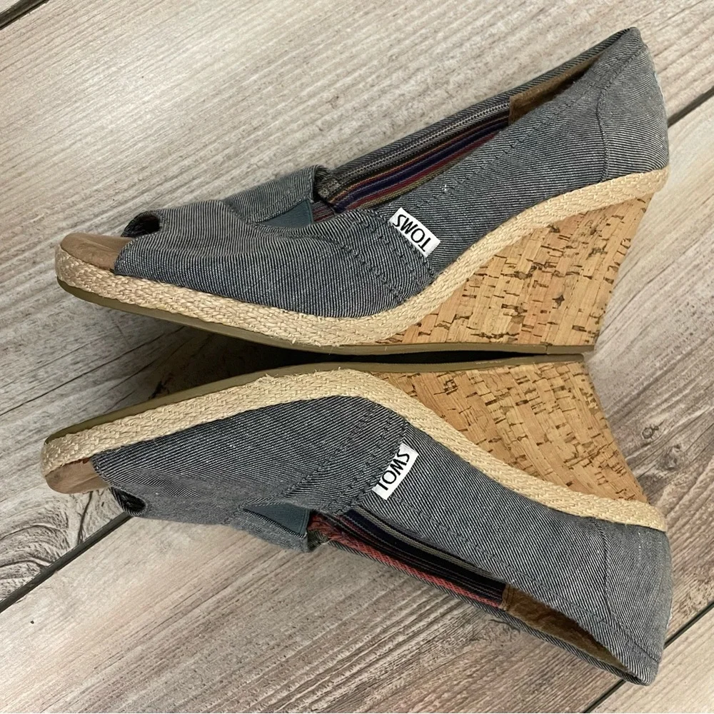 Toms Women’s 9.5 Canvas Peep Toe‎ Wedge Heel Sandals
